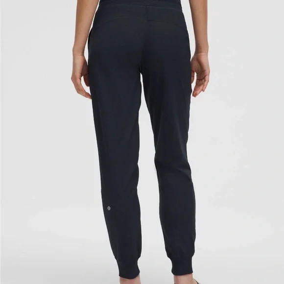 Lululemon dance studio mid rise jogger pants, true navy, size 6 EUC - Picture 4 of 10